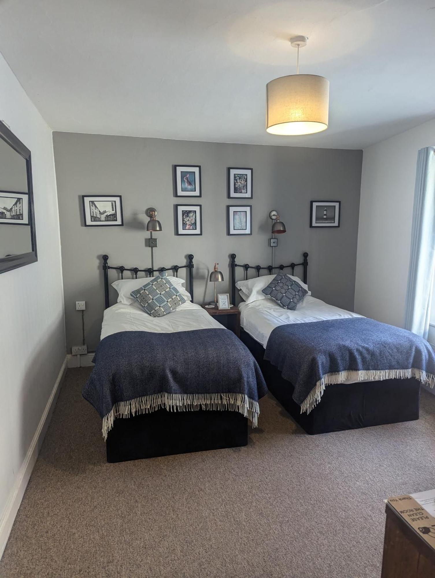 Hotel The Crown Aldbourne Zimmer foto